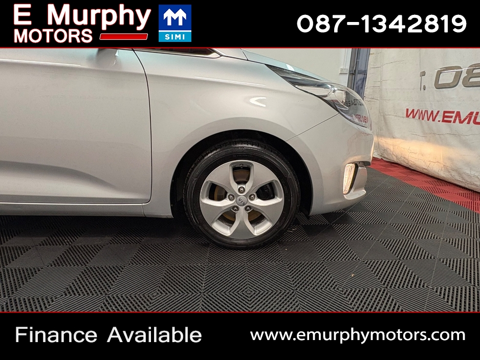 2015 Kia Carens 1.7L Diesel For Sale Images