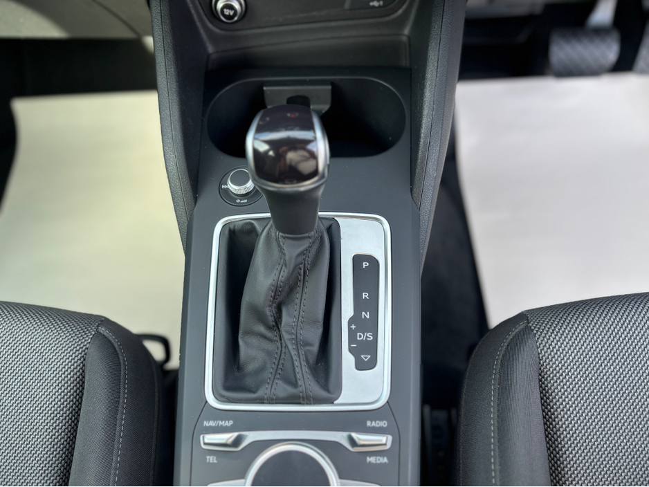2022 Audi Q2 2.0L Diesel For Sale Images