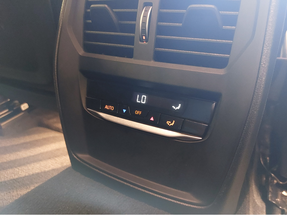2022 BMW 3 Series 2.0L Petrol Plug-in Hybrid For Sale Images