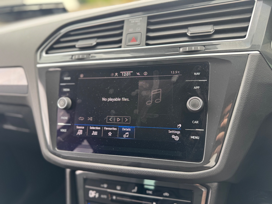 2022 Volkswagen Tiguan 1.4L Petrol Plug-in Hybrid For Sale Images