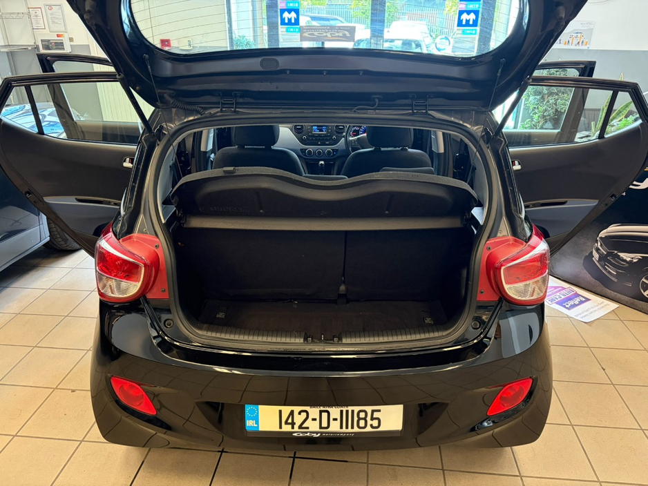 Hyundai i10 1.0 Deluxe Auto 4DR. Irish Car, NCT & TAX, 2Keys, Bluetooth, MFSW, Air Conditioning, Irish Radio, Alloy Wheels, Folding Rear Seats, Luggage Cover, USB/AUX and more. — thumbnail 28