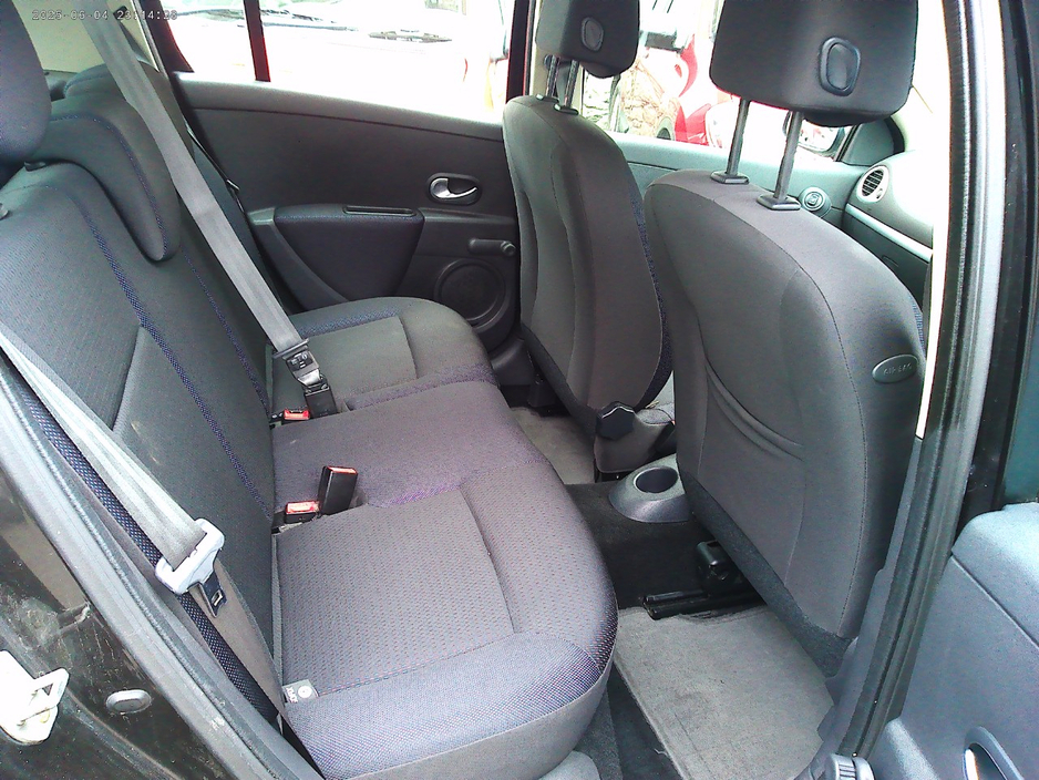 2006 Renault Clio 1.1L Petrol For Sale Images