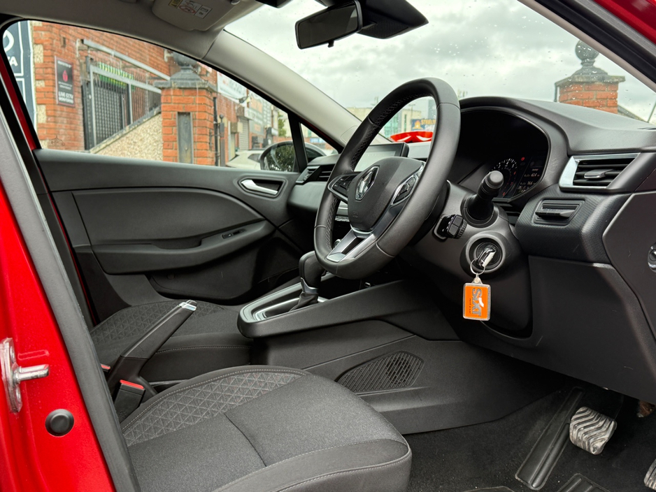 2023 Renault Clio 1L Petrol For Sale Images