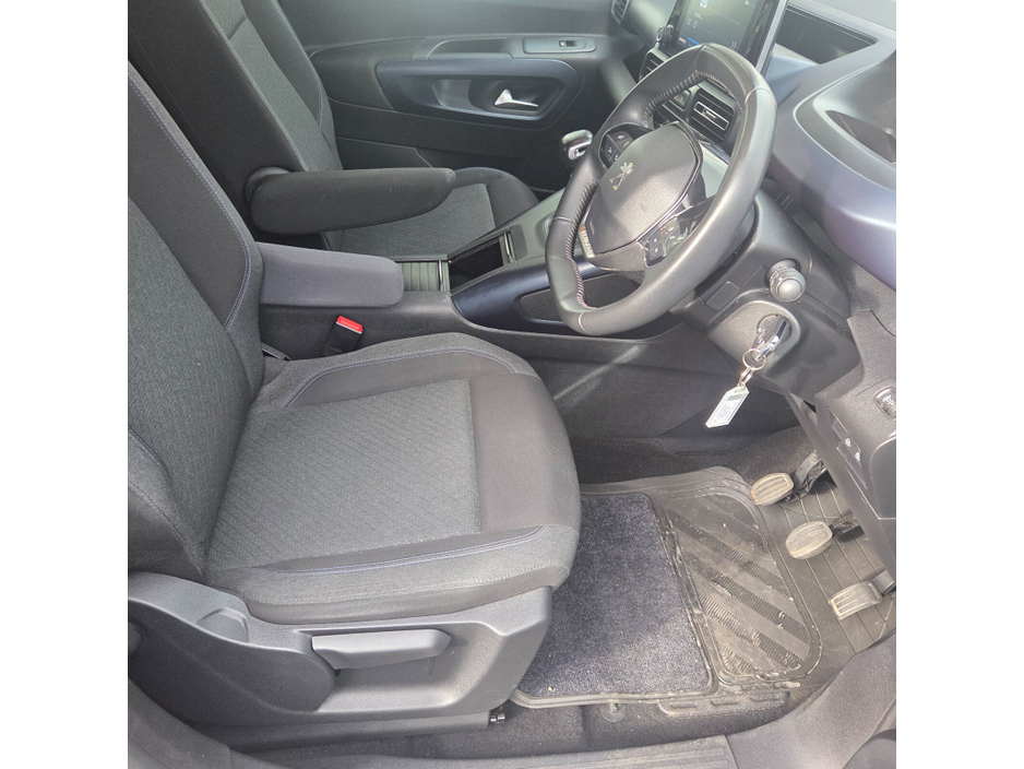 2021 Peugeot Rifter 1.5L Diesel For Sale Images