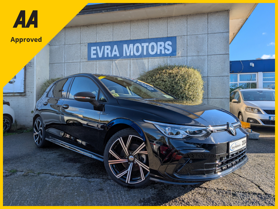Volkswagen Golf R-LINE PLATINUM EDITION AUTOMATIC 2.0 DIESEL //HIGH SPEC//LOW MILES//HALF LEATHER HEATED SEATS//HEAD UP DISPLAY//HEATED STEERING WHEEL//KEYLESS ENTRY//REVERSE CAMERA//