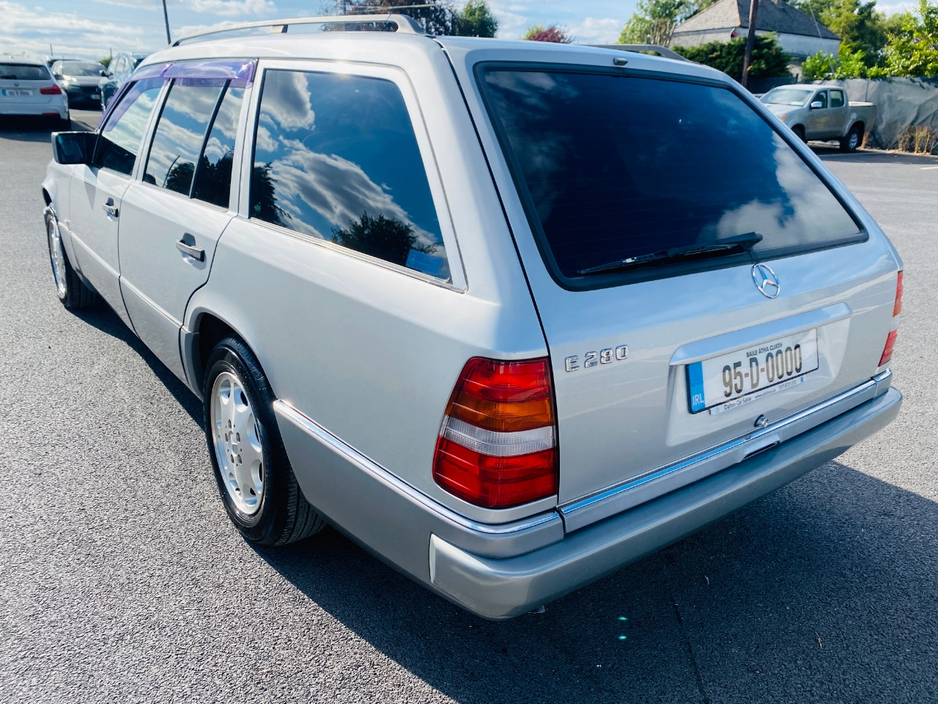 1995 Mercedes-Benz E Class 2.8L Petrol For Sale Images