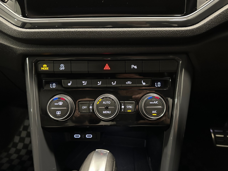2021 Volkswagen T-Roc 2L Diesel For Sale Images