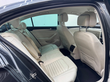 2016 Volkswagen Passat 2L Diesel For Sale Images