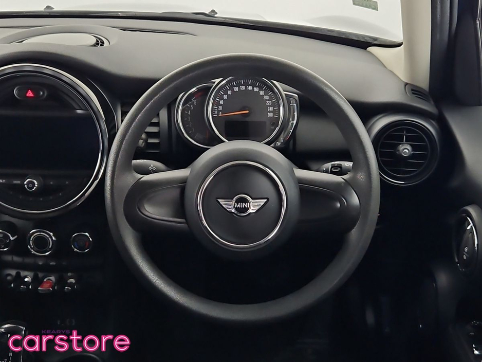 MINI Hatch Cooper 1.5 Auto — thumbnail 19