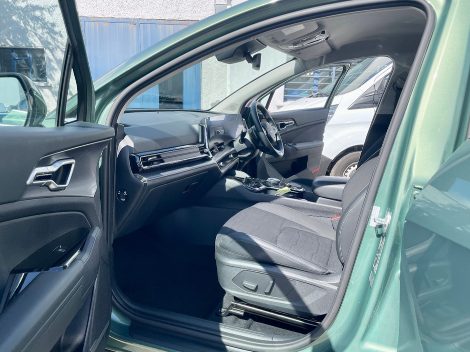 2024 Kia Sportage 1.6L Petrol Plug-in Hybrid For Sale Images