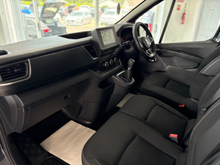 2025 Renault Trafic 2L Diesel For Sale Images