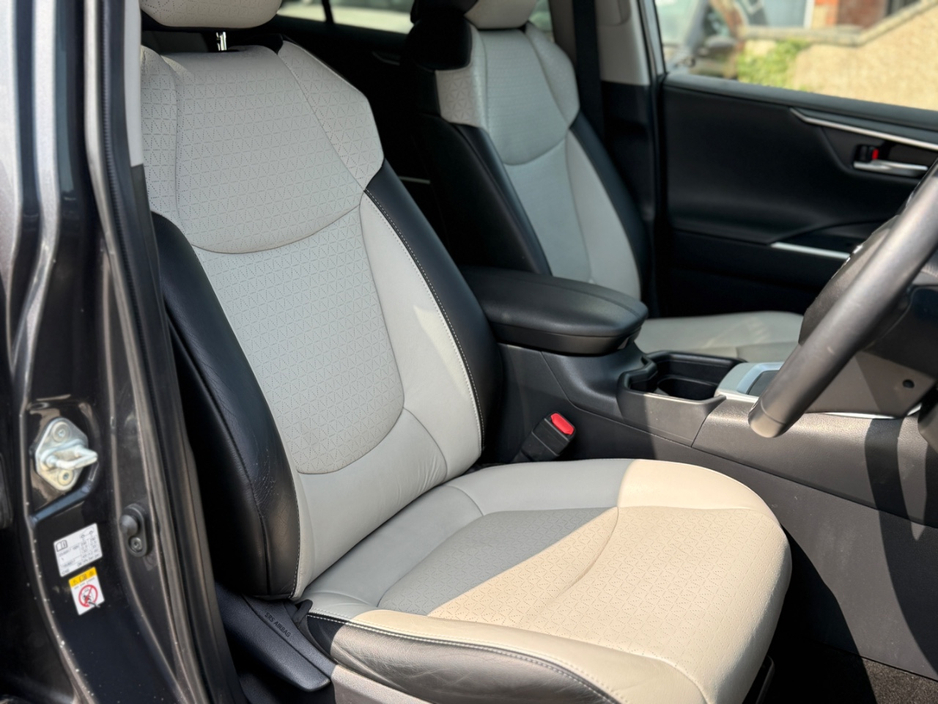 2019 Toyota Rav4 2.5L Petrol Hybrid For Sale Images