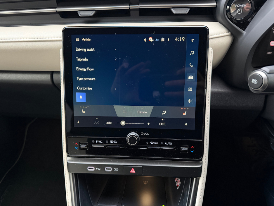 2025 Lexus LBX 1.5L Hybrid For Sale Images