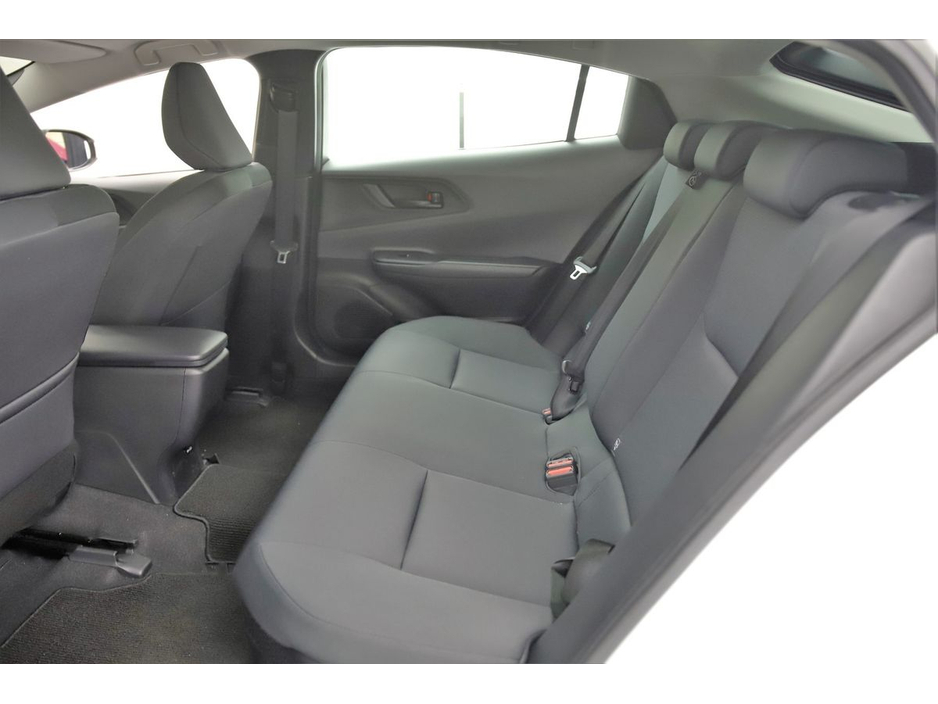 Toyota Prius *JUST REDUCED* 1.8 SELF CHARGING HYBRID *REVERSE CAM*PARK SENSORS* — thumbnail 16