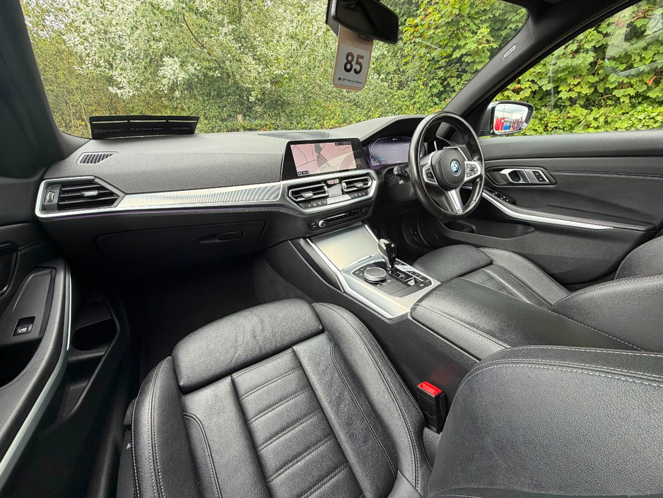 BMW 3 Series 330E M SPORT M PERFORMANCE *1 YEAR WARRANTY* — thumbnail 19