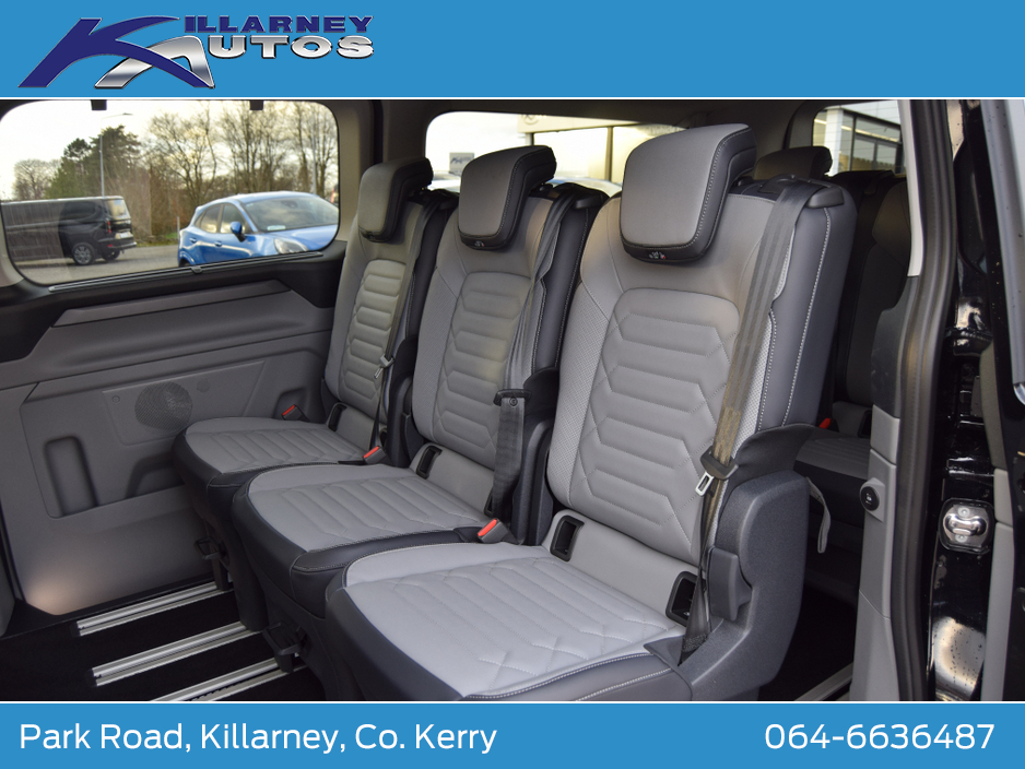 2026 Ford Tourneo Custom 2.5L Petrol Plug-in Hybrid For Sale Images