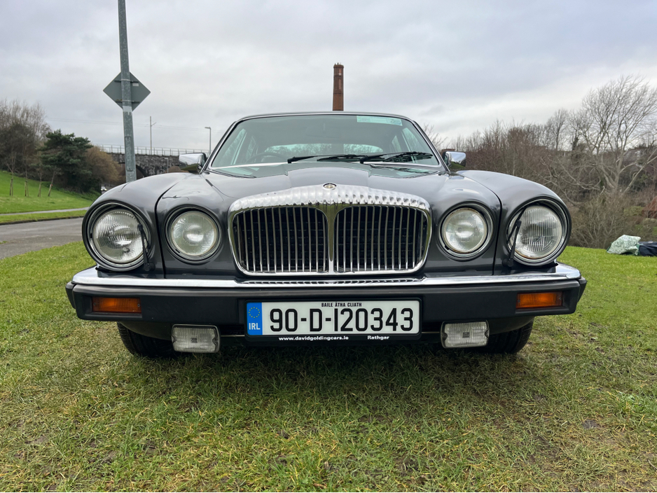 1990 Daimler Double Six 5.3L Petrol For Sale Images