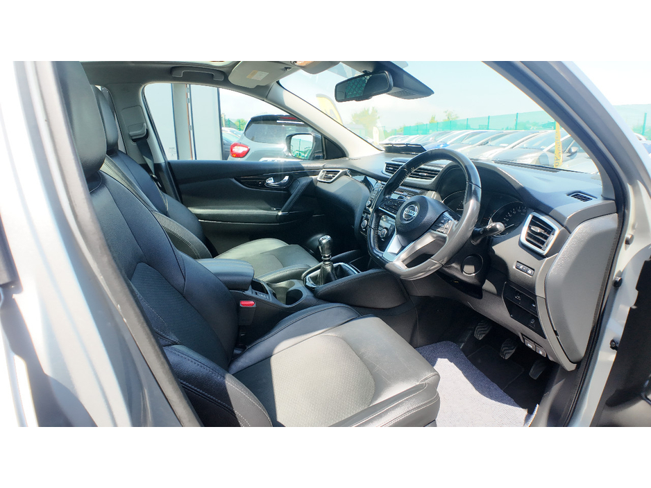 2020 Nissan Qashqai 1.3L Petrol For Sale Images