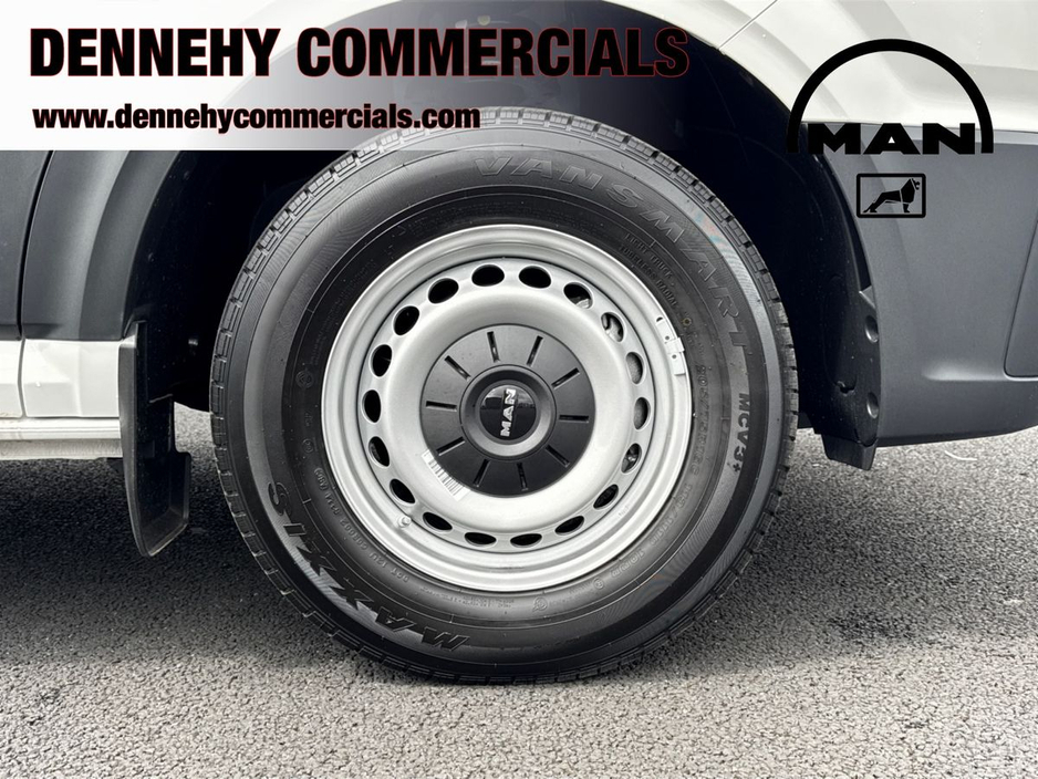 2025 MAN TGE 2.0L Diesel For Sale Images