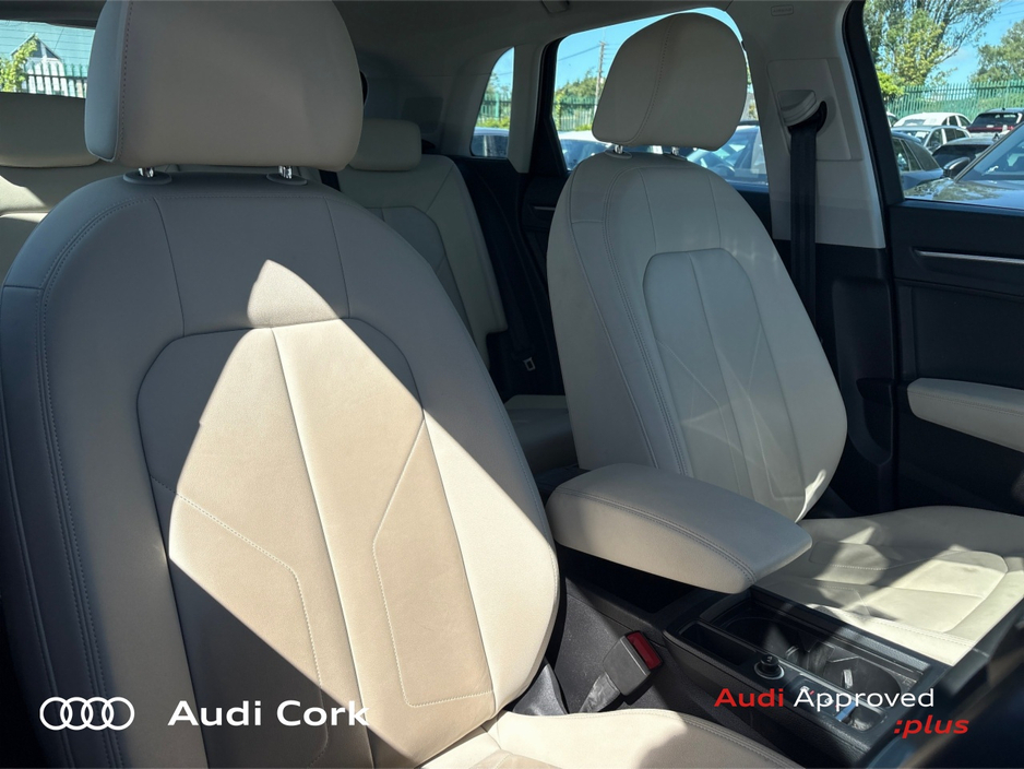 Audi Q3 2.0 35TDI 150BHP SE AUTOMATIC WITH COMFORT PACK, HIGH BEAM ASSIST & AMBIENT LIGHTING — thumbnail 21