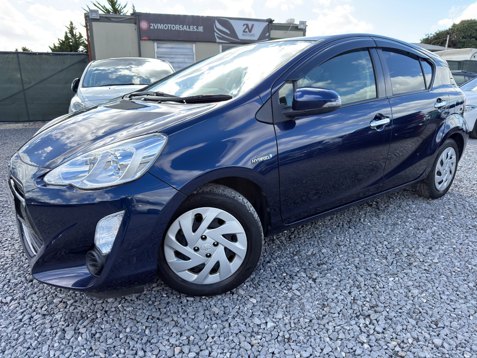 Toyota Aqua 1.5 Petrol Hybrid Automatic Low Km — thumbnail 2