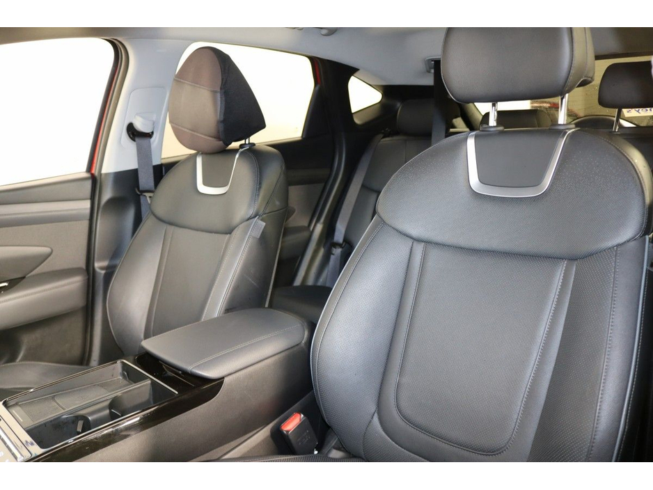 Hyundai Tucson PHEV Executive 2WD - 1.6L Petrol Automatic SUV - Plug in Hybrid - Test Drive Today at Mooney - — thumbnail 10