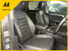 2019 Volkswagen Touareg 3L Diesel For Sale Images