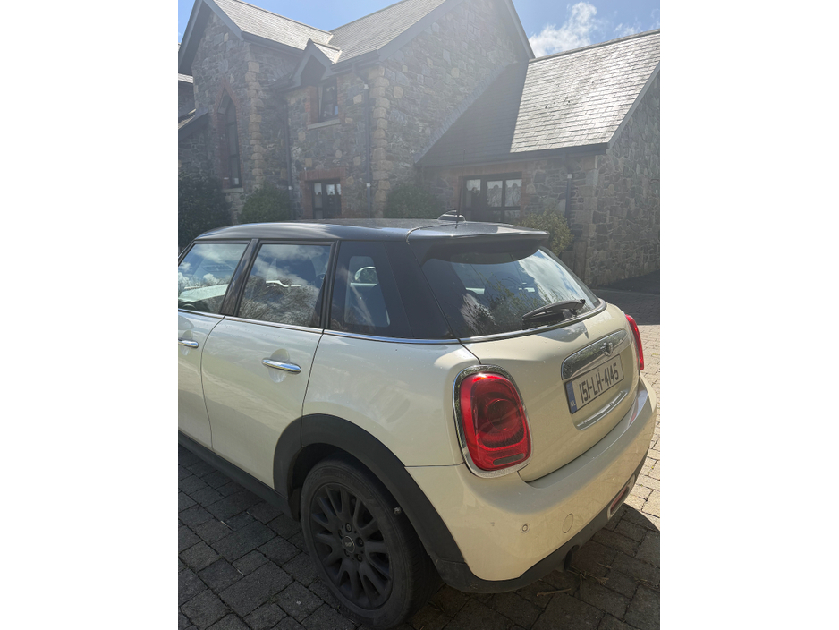 MINI Hatch 1.2 5DR ONE — thumbnail 2