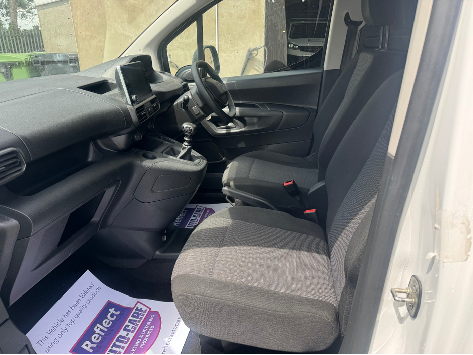 2022 Peugeot Partner 1.5L Diesel For Sale Images