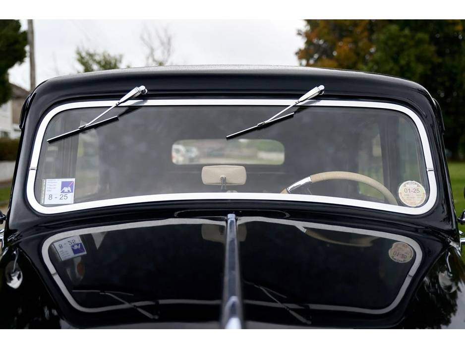 1950 Citroen Traction Avant 2L Petrol For Sale Images