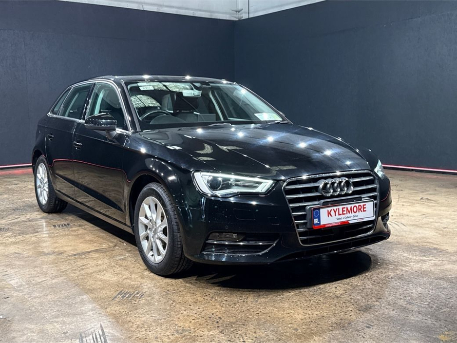 Audi A3 1.4 TFSI SPORTBACK - FULL BLACK LEATHER - FACTORY ALLOYS - ADAPTIVE CRUISE CONTROL - REVERSE CAMERA — thumbnail 8