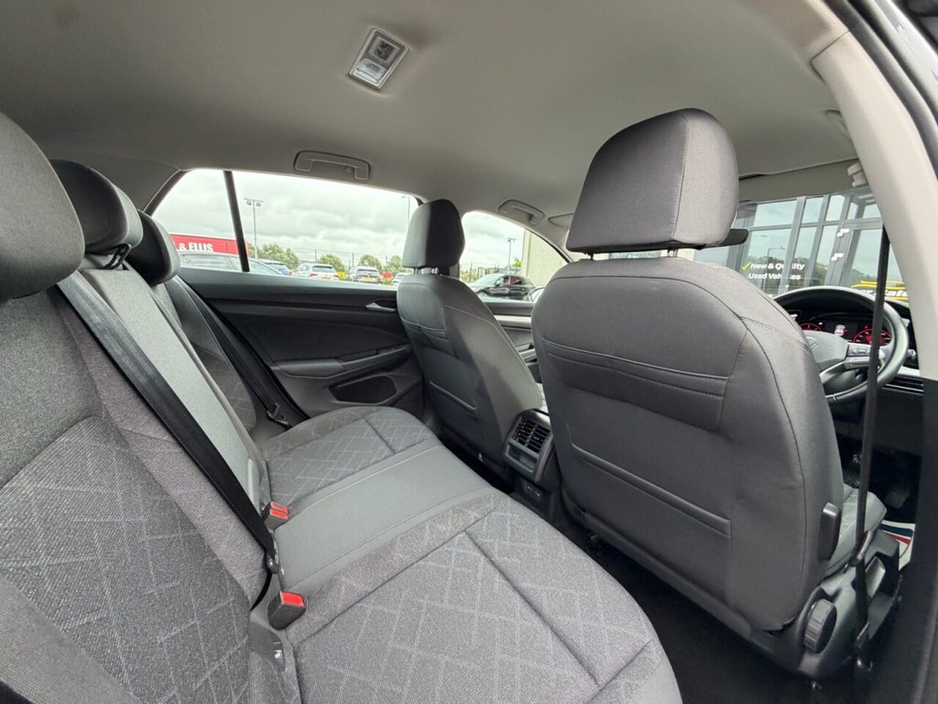 2023 Volkswagen Golf 2L Diesel For Sale Images