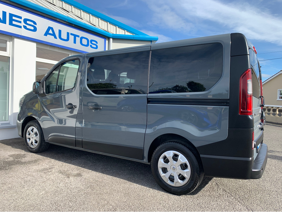 2023 Renault Trafic 2.0L Diesel For Sale Images