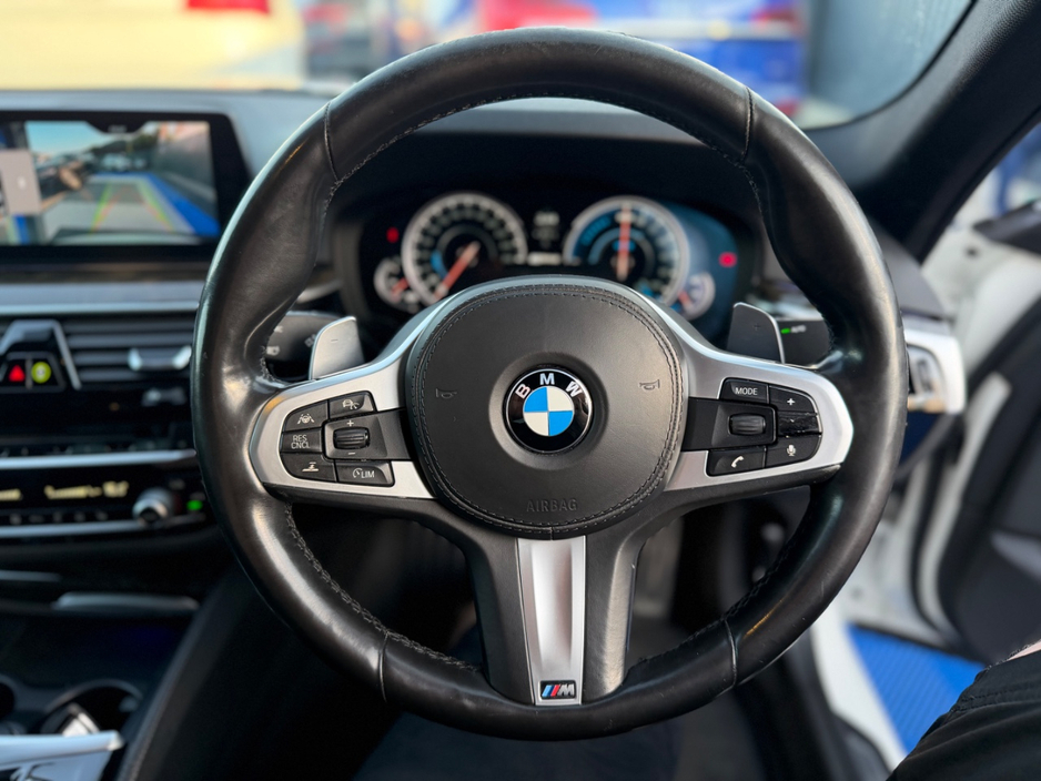 BMW 5 Series M-SPORT 530E - 2.0L PETROL HYBRID - AUTO - 12M WARRANTY - CAR: 2310 — thumbnail 19