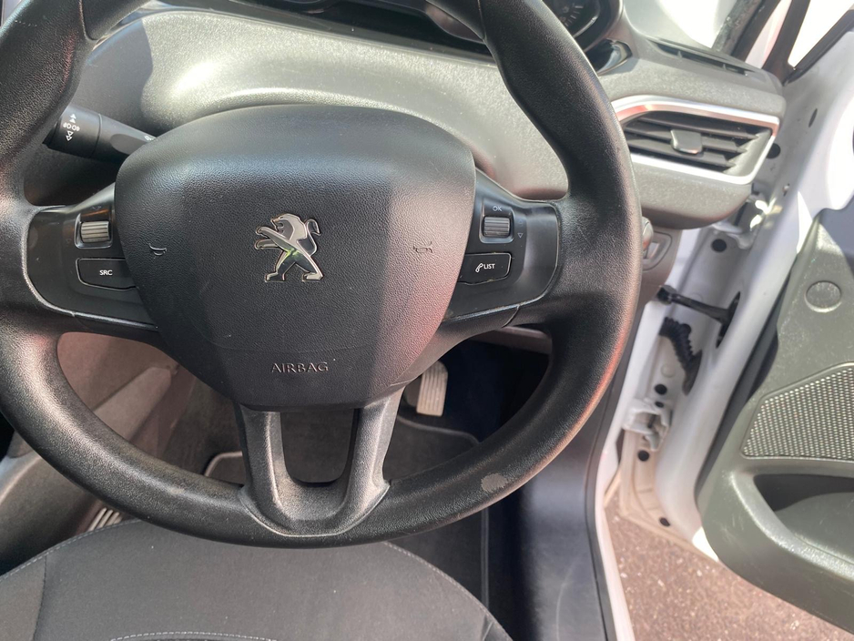 2014 Peugeot 208 1.2L Petrol For Sale Images