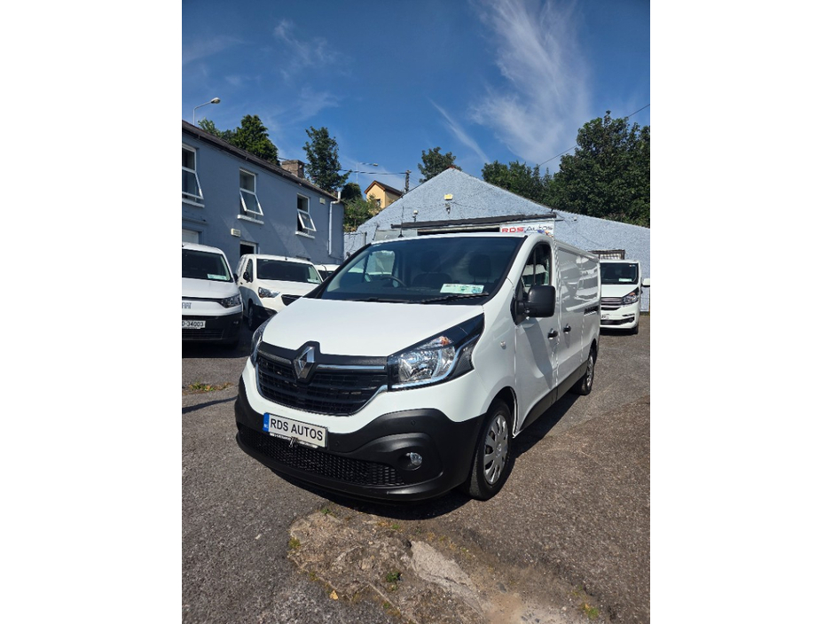 2021 Renault Trafic 2L Diesel For Sale Images
