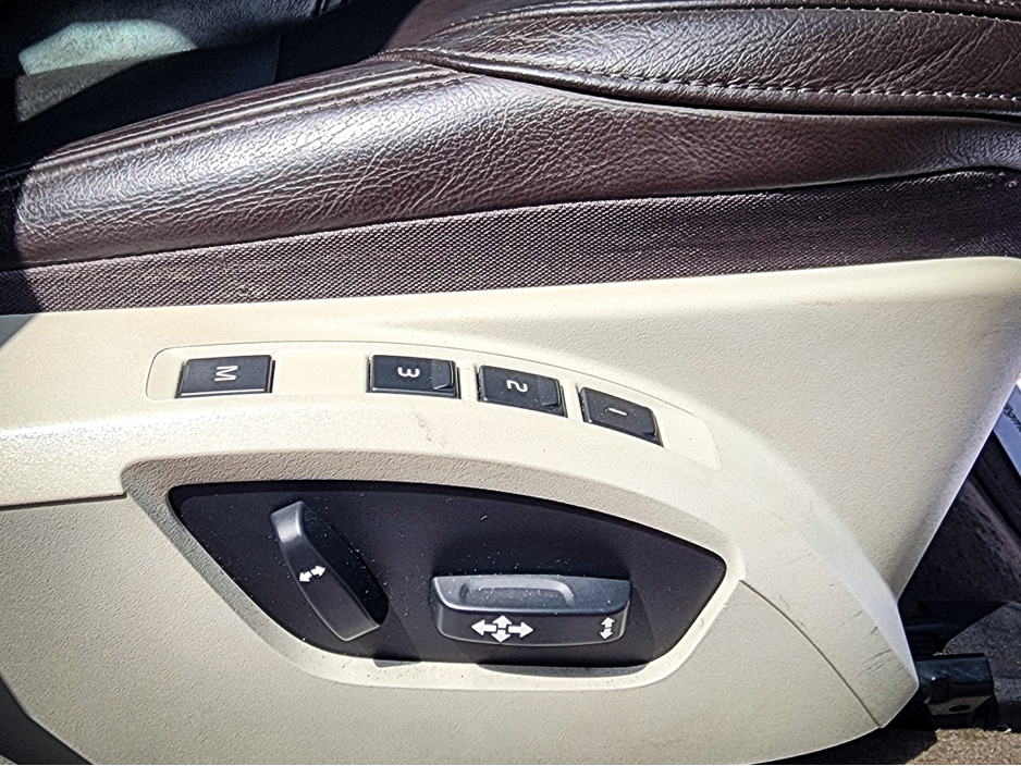 2013 Volvo V40 1.6L Petrol For Sale Images