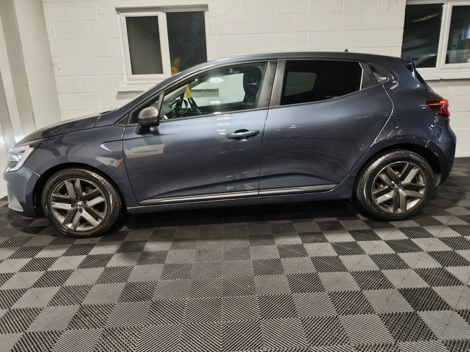 2022 Renault Clio 1L Petrol For Sale Images