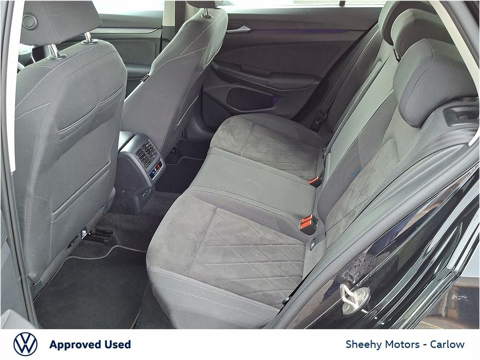 Volkswagen Golf 2.0TDI STYLE 5DR — thumbnail 7
