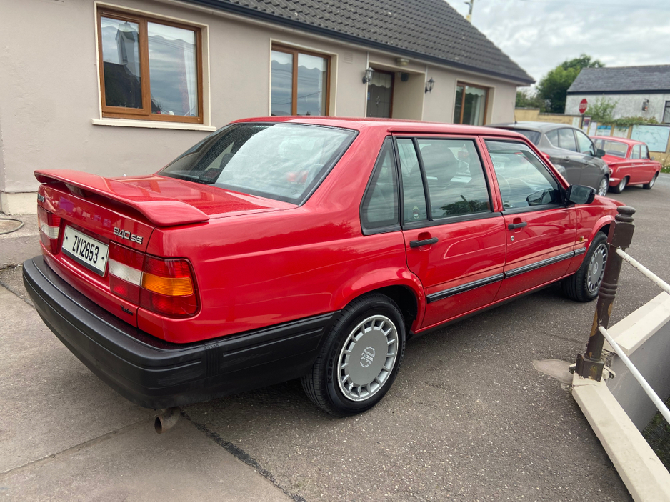 1992 Volvo V90 2L Petrol For Sale Images