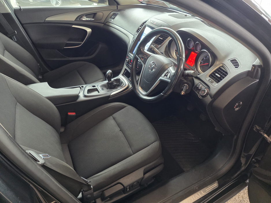 2012 Vauxhall Insignia 2L Diesel For Sale Images