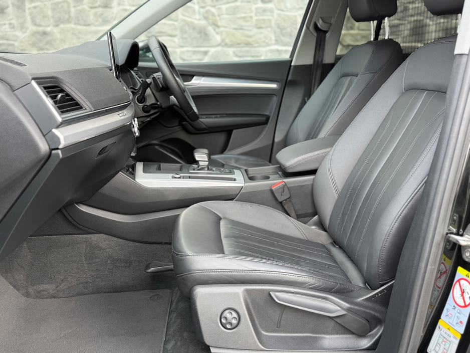 2022 Audi Q5 2L Diesel For Sale Images