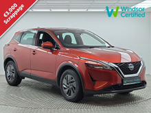 Nissan Qashqai 1.3 PET MILD HYBRID SV