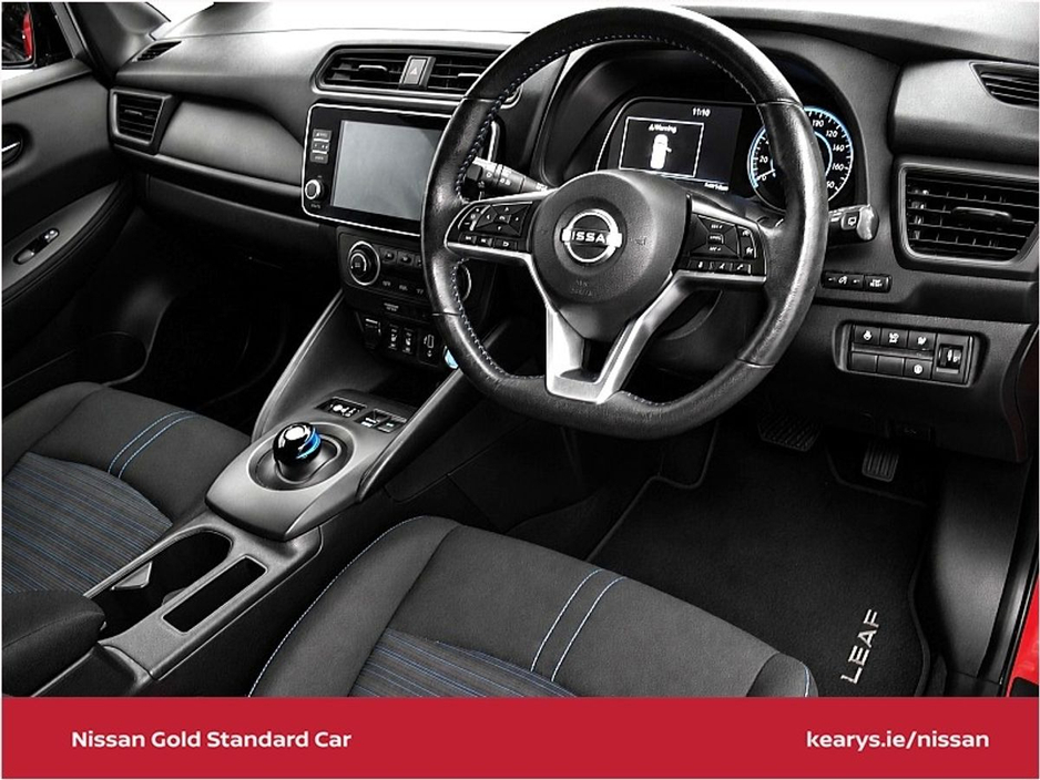 Nissan Leaf SV 62 kWh - LONGER RANGE BATTERY — thumbnail 6