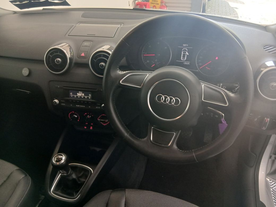 Audi A1 SB 1.6tdi 90 Sport 4DR — thumbnail 9