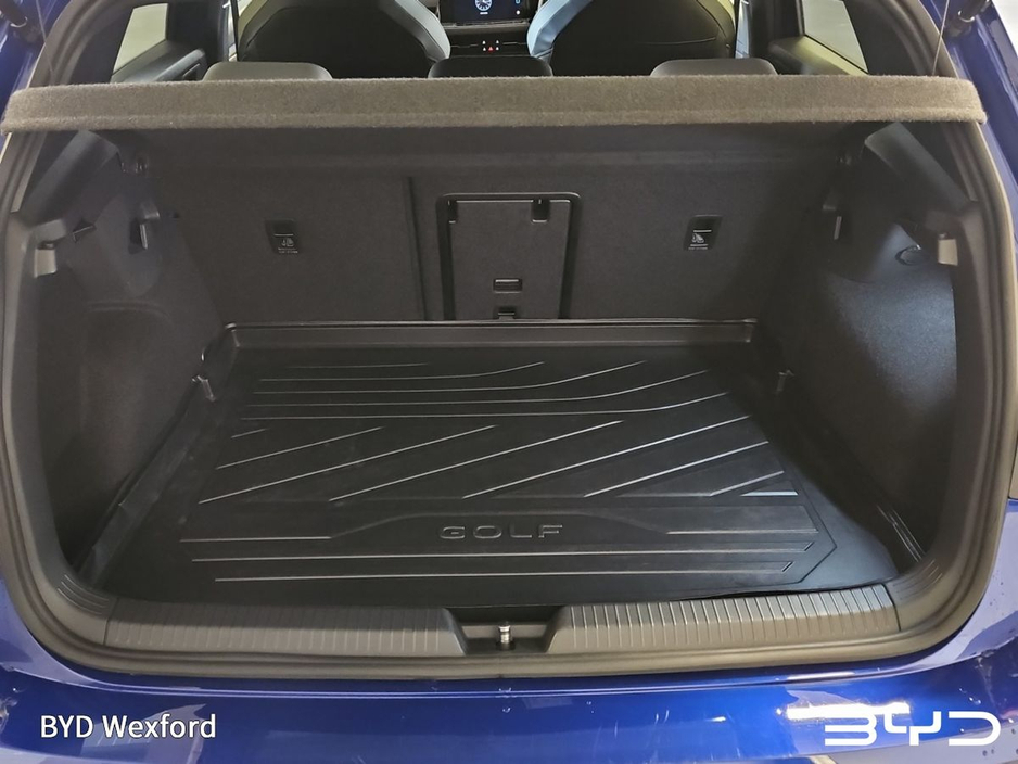 2024 Volkswagen Golf 1.5L Petrol For Sale Images