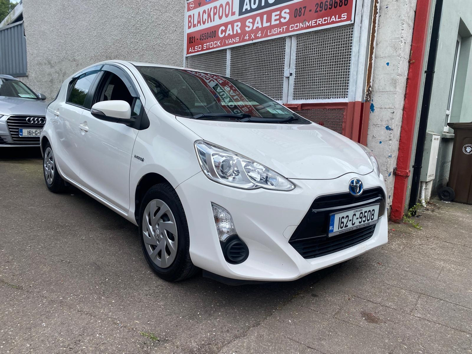 2016 Toyota Aqua 1.5L Petrol Hybrid For Sale Images