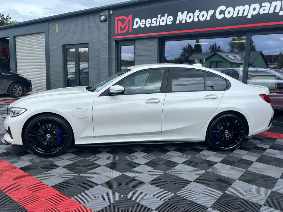 2021 BMW 3 Series 2L Petrol Plug-in Hybrid For Sale Images