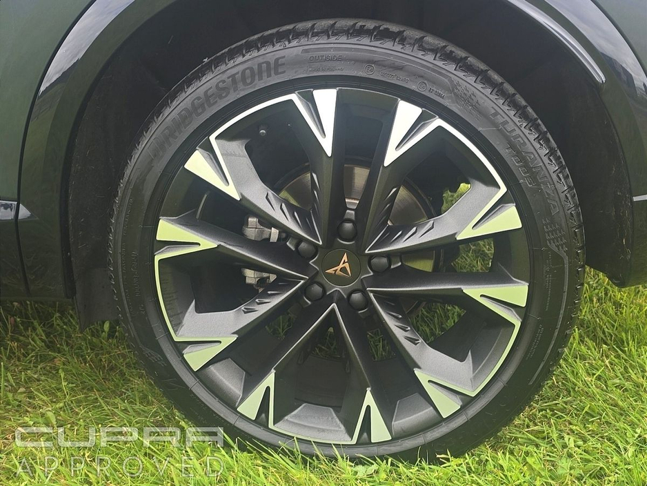2025 Cupra Formentor 1.5L Petrol Plug-in Hybrid For Sale Images