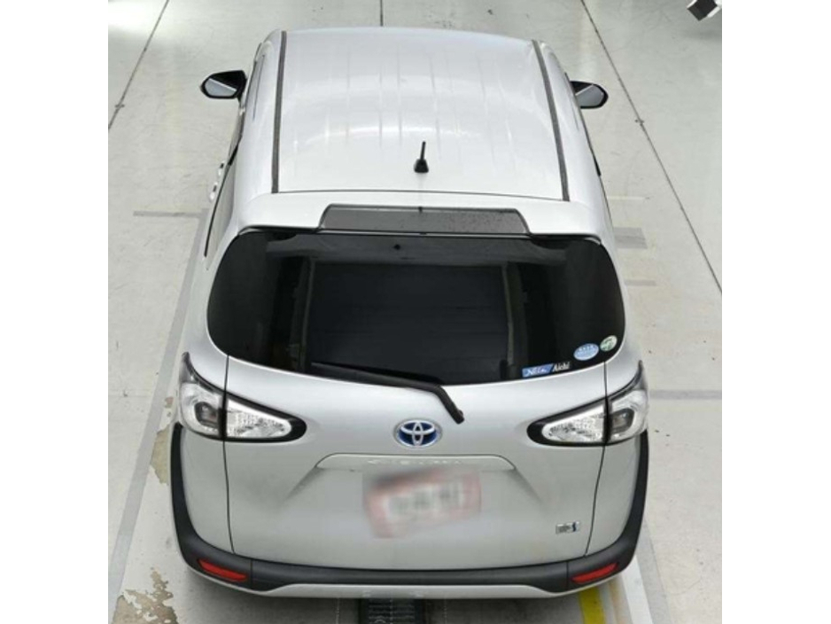 Toyota Sienta 1.5 Petrol Hybrid Auto — thumbnail 5